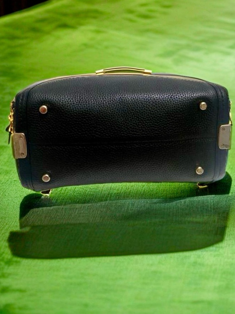 COACH Swagger 27 Carryall Satchel | Black Pebbled Leather | Like New | Dust Bag - Picture 7 of 7